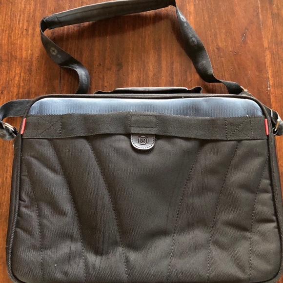 Swiss Army computer bag/brief case - Picture 2 of 6